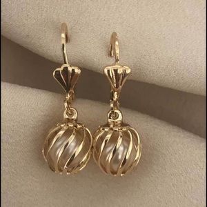 18k Gold Filled Pearl Earrings